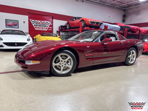 Used 2003 Chevrolet Corvette 50th Anniversary Edition w/ Preferred Equipment Group RWD image 1