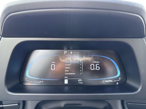 New 2026 Hyundai Elantra Sport FWD image 17