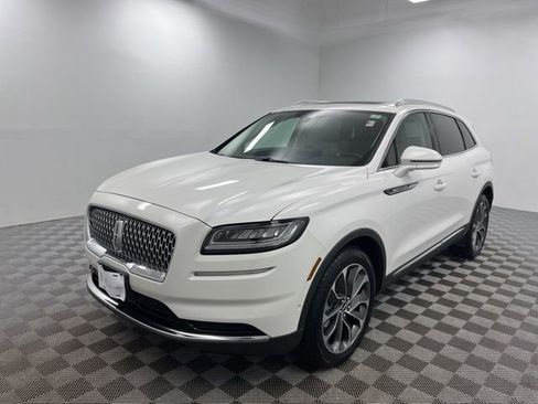 Used 2023 Lincoln Nautilus Reserve w/ Equipment Group 201A image 2