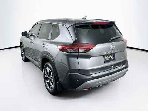 Used 2023 Nissan Rogue SV FWD image 5