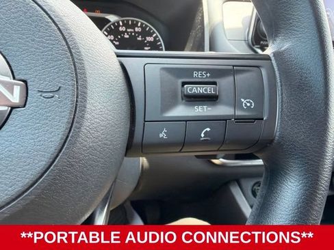 Used 2024 Nissan Rogue S AWD/4WD image 14