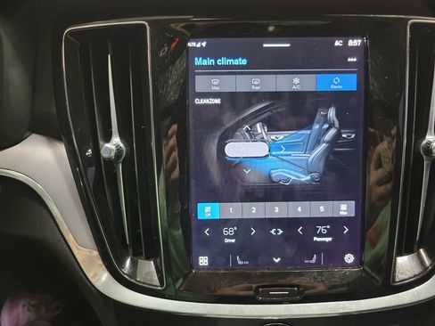 Used 2024 Volvo S60 B5 Core image 35