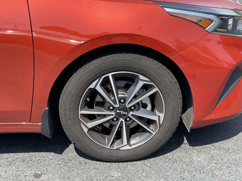 Used 2022 Kia Forte LXS FWD image 9