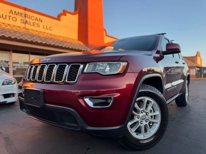 Used 2019 Jeep Grand Cherokee Laredo