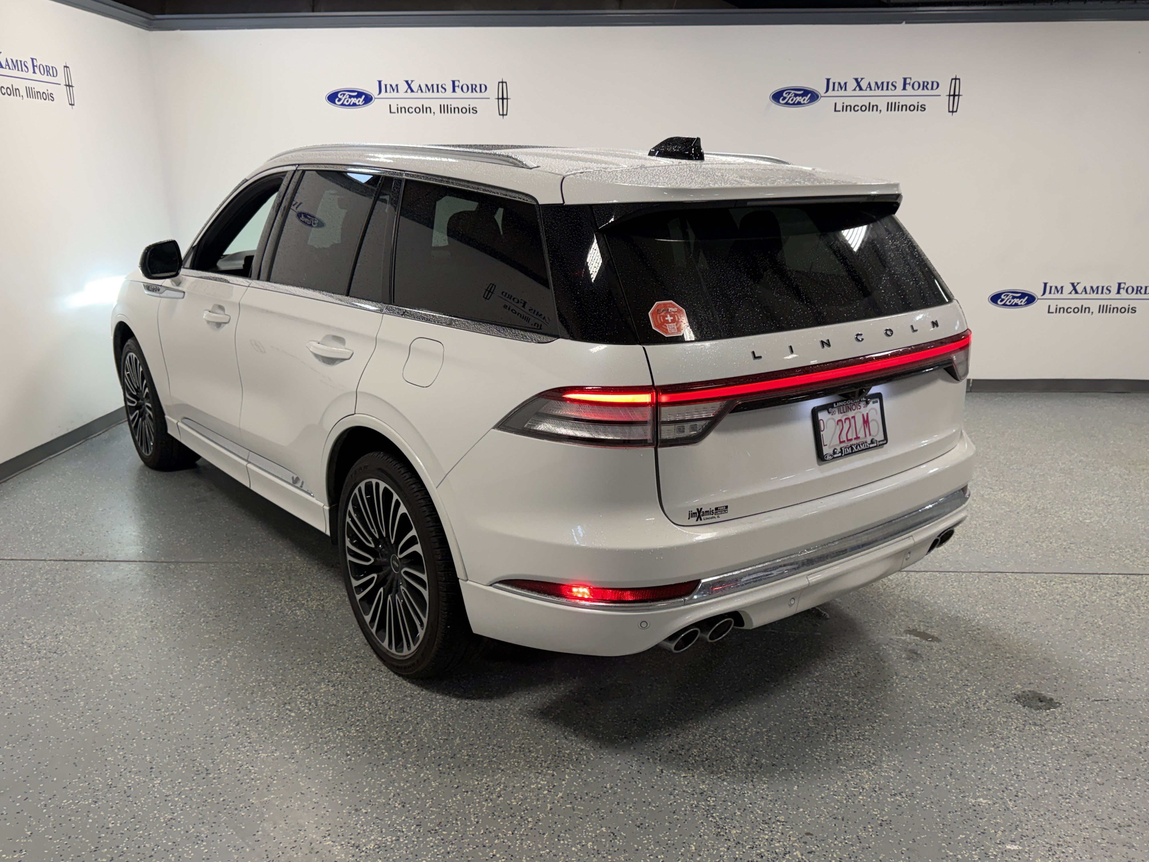 Used 2025 Lincoln Aviator Black Label AWD/4WD image 34