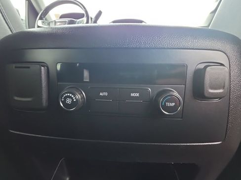 Used 2018 GMC Yukon SLT AWD/4WD image 20