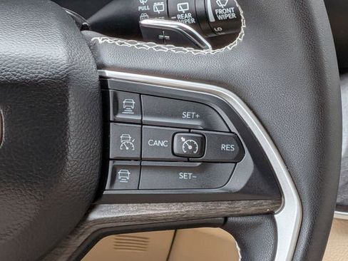 Certified 2023 Jeep Grand Cherokee Limited image 20