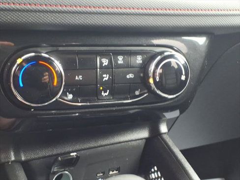 Used 2025 Chevrolet TrailBlazer RS AWD/4WD image 22