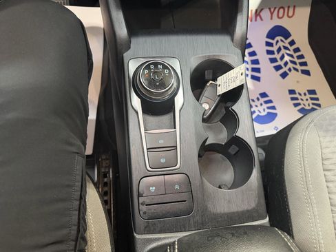 Used 2022 Ford Escape SE image 19