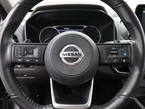 Used 2021 Nissan Rogue SV w/ Premium Package FWD image 17