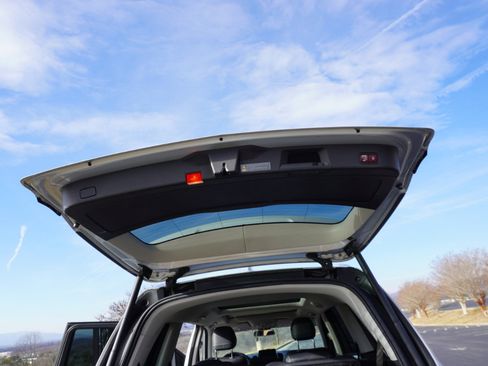 Used 2017 Mercedes-Benz GLS 450 4MATIC image 18