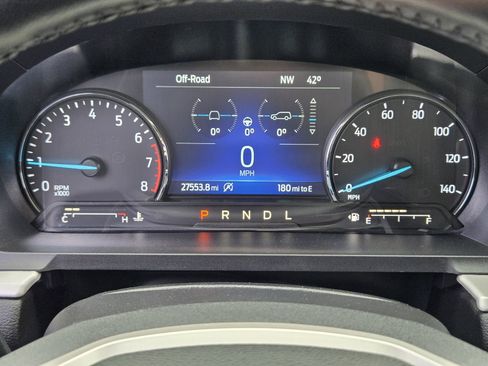 Used 2023 Ford Explorer XLT image 17