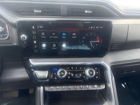 Used 2024 GMC Sierra 1500 Denali w/ Denali Reserve Package AWD/4WD image 11
