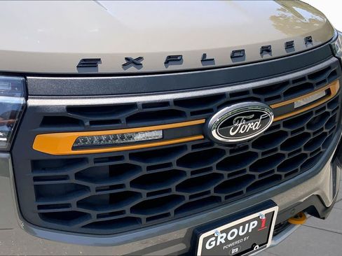 Used 2026 Ford Explorer Tremor w/ Tremor Ultimate Package AWD/4WD image 32