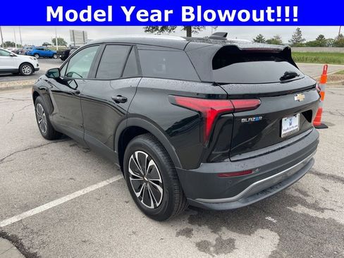 New 2024 Chevrolet Blazer EV LT image 6