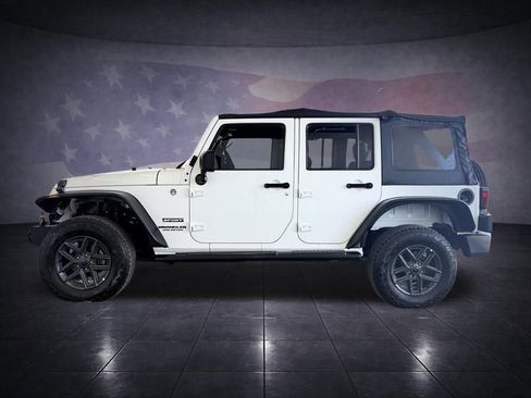 Used 2010 Jeep Wrangler Unlimited Sport image 13