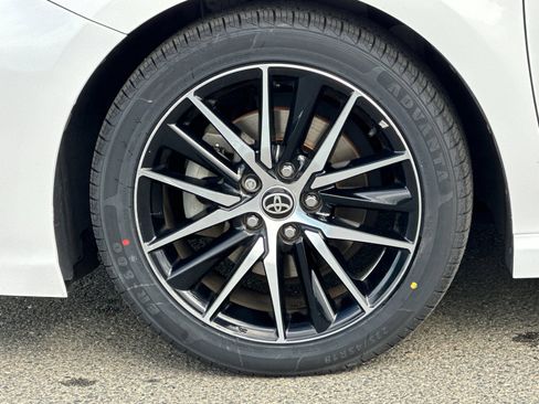 Used 2023 Toyota Camry SE image 29