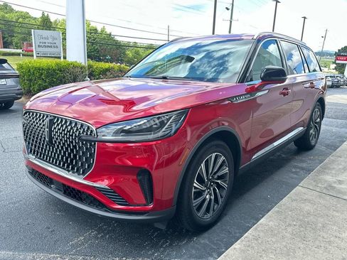 New 2025 Lincoln Aviator 2WD image 4