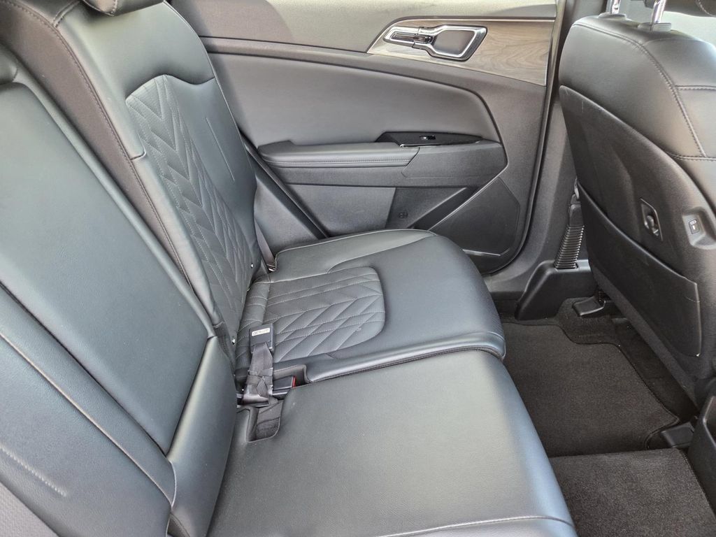 Used 2024 Kia Sportage X-Pro AWD/4WD image 27