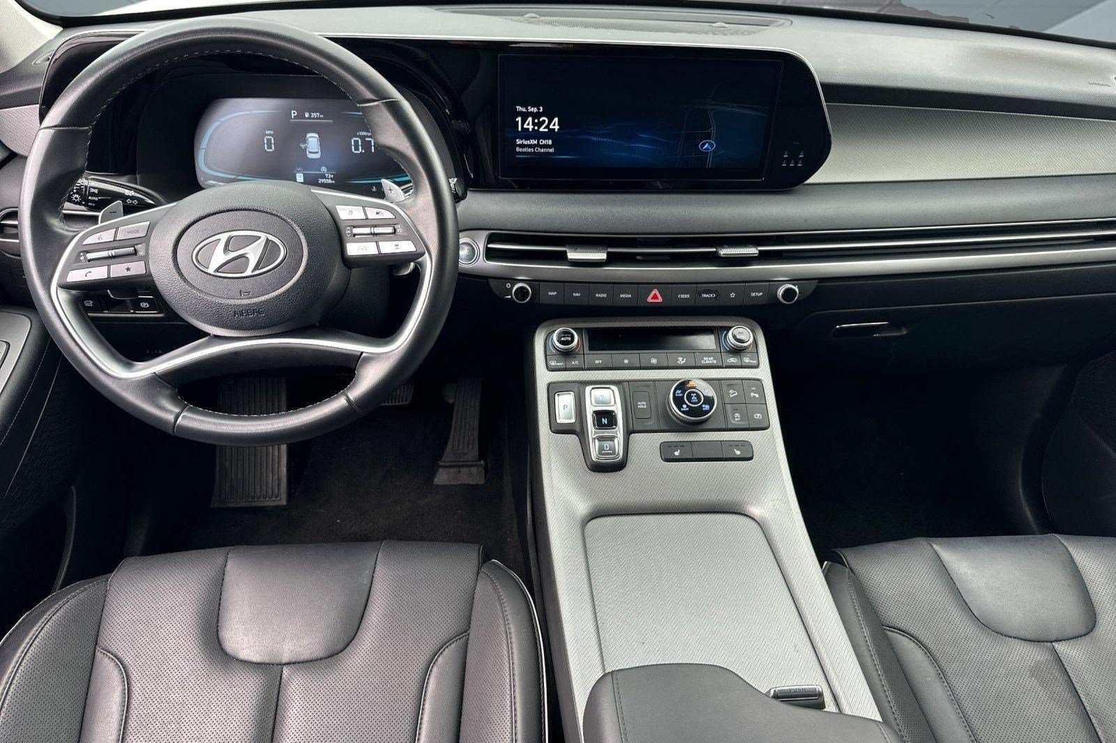 Used 2025 Hyundai Palisade SEL AWD/4WD image 15