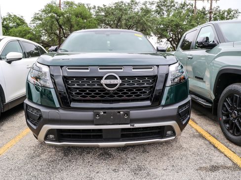 Used 2024 Nissan Pathfinder Rock Creek AWD/4WD image 4