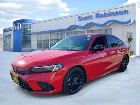 Used 2024 Honda Civic Sport image 2