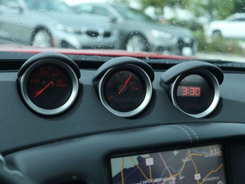 Used 2014 Nissan 370Z Touring w/ Navigation Package RWD image 21