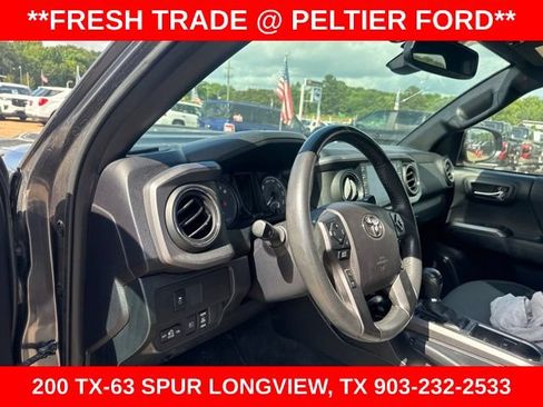 Used 2020 Toyota Tacoma TRD Sport AWD/4WD image 8