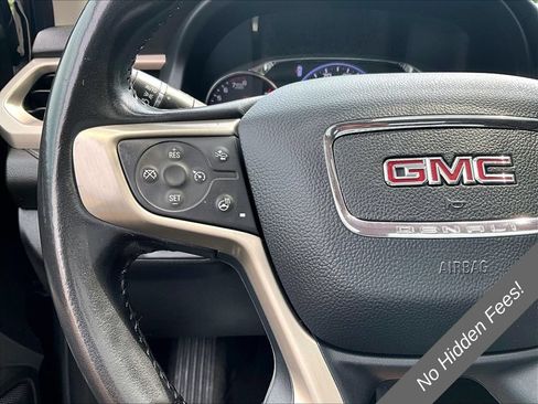 Used 2022 GMC Acadia Denali w/ Denali Technology Package AWD/4WD image 16