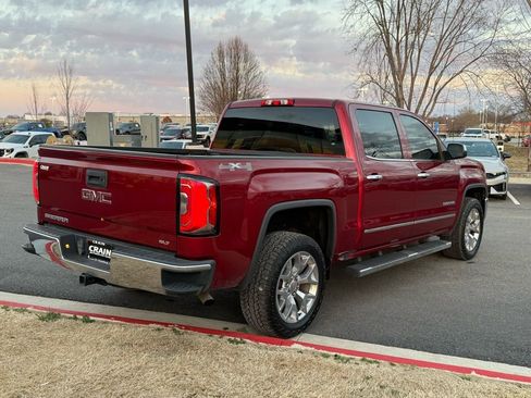 Used 2018 GMC Sierra 1500 SLT w/ SLT Premium Package image 9