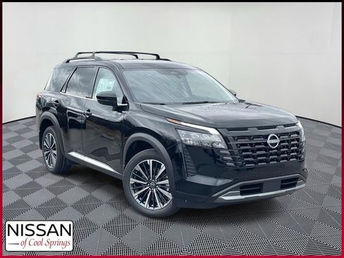 New 2026 Nissan Pathfinder Platinum w/ Lighting Package AWD/4WD image 1