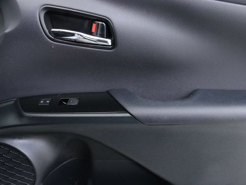 Used 2021 Toyota Prius Prime LE image 30