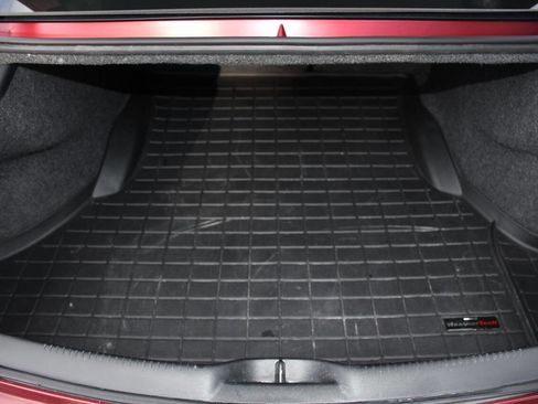 Used 2018 Chrysler 300 S w/ 300S Alloy Package image 19