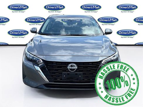 Used 2025 Nissan Sentra SV FWD image 2