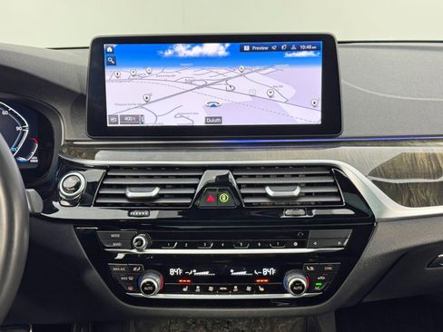 Used 2021 BMW 540i w/ M Sport Package image 26