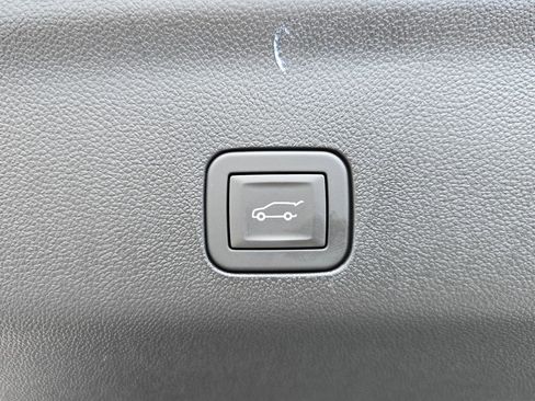 New 2026 GMC Yukon XL Elevation w/ Elevation Premium Package AWD/4WD image 33