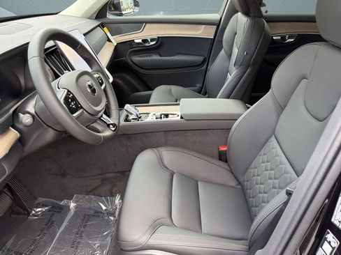 New 2026 Volvo XC90 B5 Plus w/ Protection Package AWD/4WD image 5