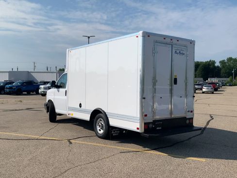 New 2025 GMC Savana 3500 1WT w/ Power Convenience Package image 30