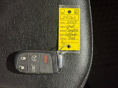 Used 2025 Jeep Compass Latitude w/ Sun & Sound Group AWD/4WD image 42