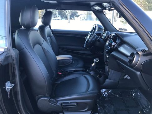 Used 2019 MINI Cooper Convertible image 50