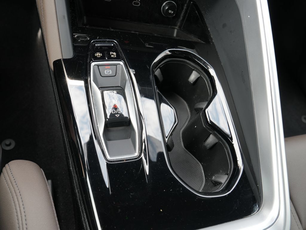 Used 2025 Audi Q5 Premium Plus w/ Premium Plus AWD/4WD image 29