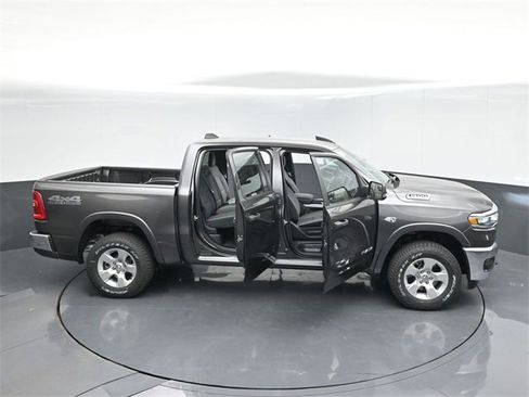 New 2026 RAM 1500 4x4 Crew Cab image 54