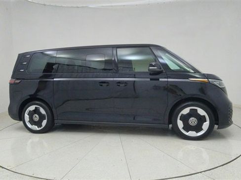Used 2025 Volkswagen ID. Buzz Pro S image 58