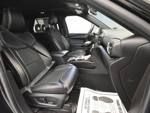 Used 2021 Ford Explorer ST w/ Equipment Group 401A AWD/4WD image 18