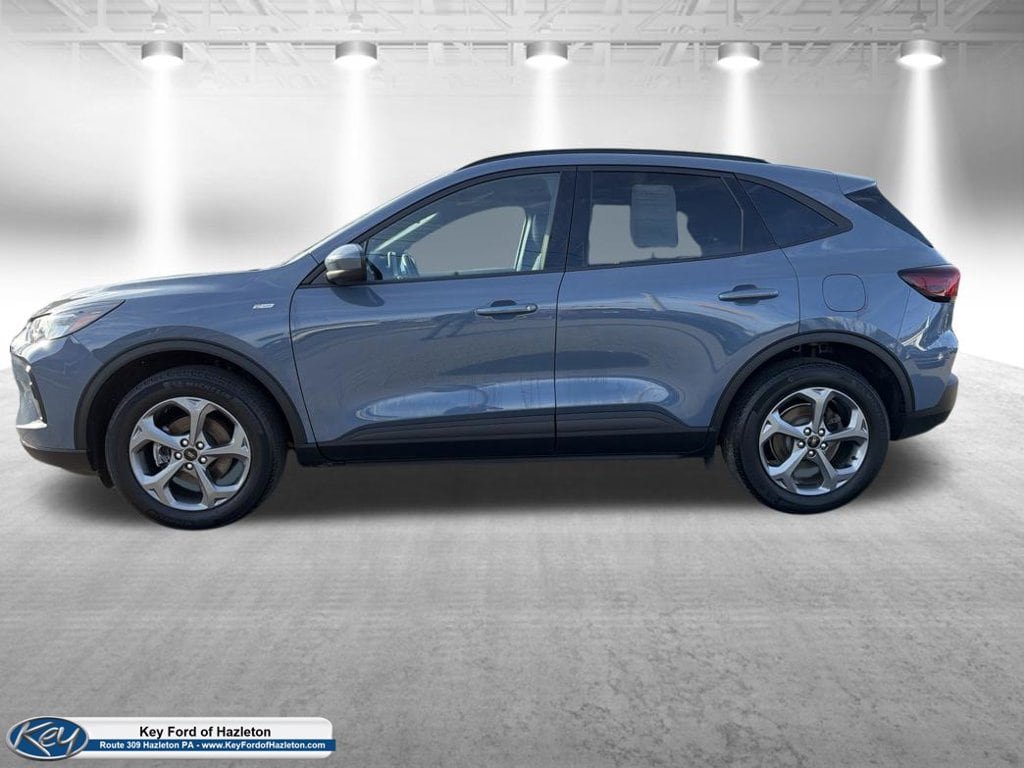 Used 2025 Ford Escape ST-Line Select AWD/4WD image 5