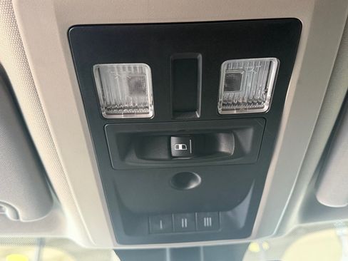 Used 2018 RAM 2500 Laramie w/ Sport Appearance Group AWD/4WD image 18