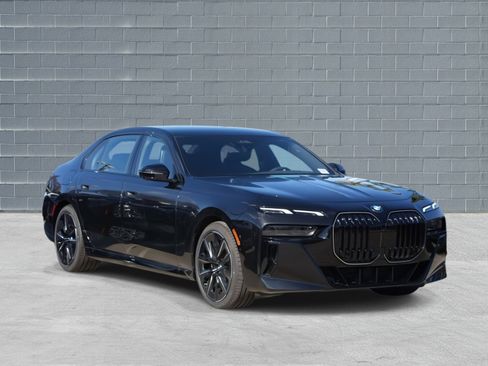 New 2026 BMW 740i w/ Premium Package image 1