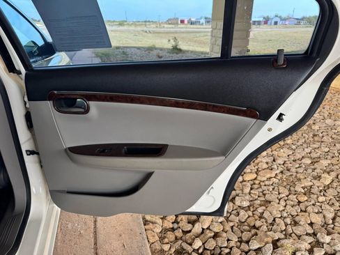 Used 2008 Saturn Aura XE image 22
