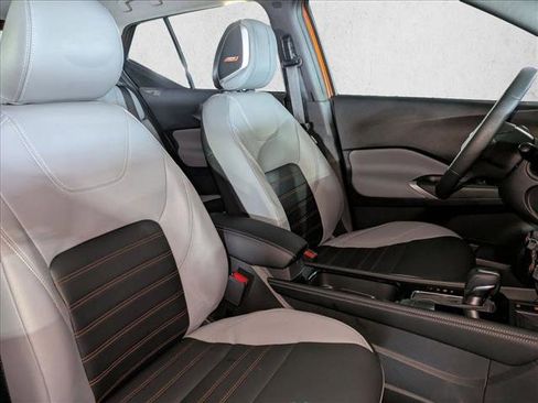 Used 2023 Nissan Kicks SR w/ SR Premium Package FWD image 20
