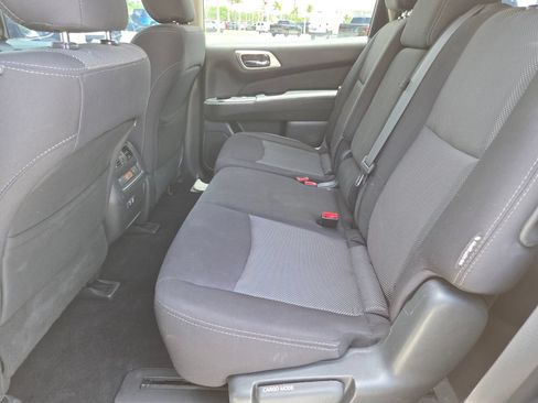 Used 2019 Nissan Pathfinder SV FWD image 25